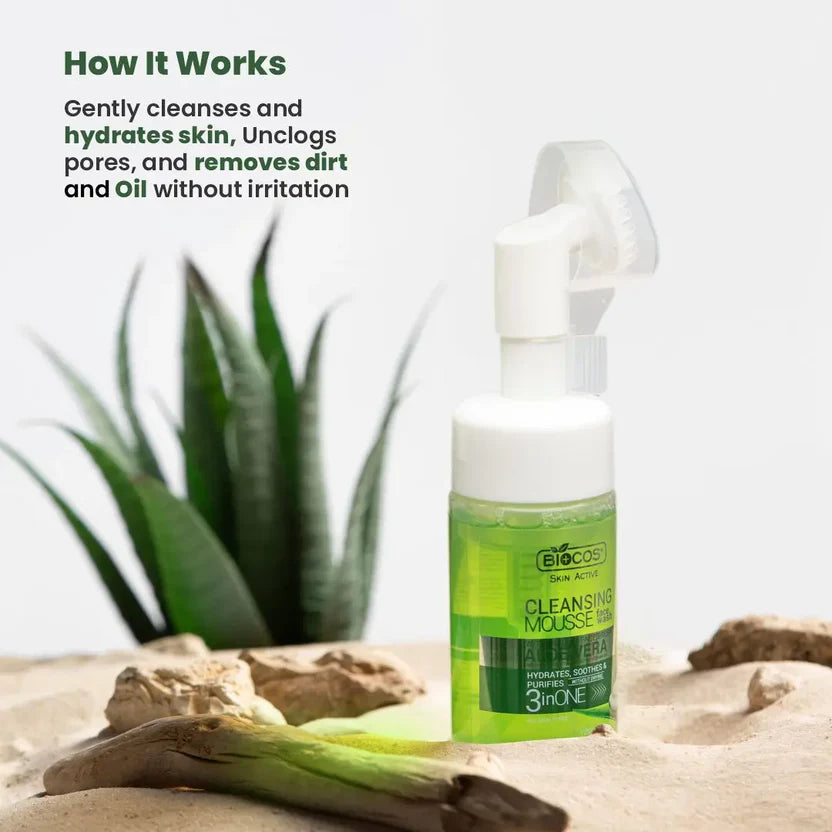 Aloe Vera Face Wash Mousse With Brush Refreshing Cleanser With Pro-Vitamin B5 Deep Pore Cleansing